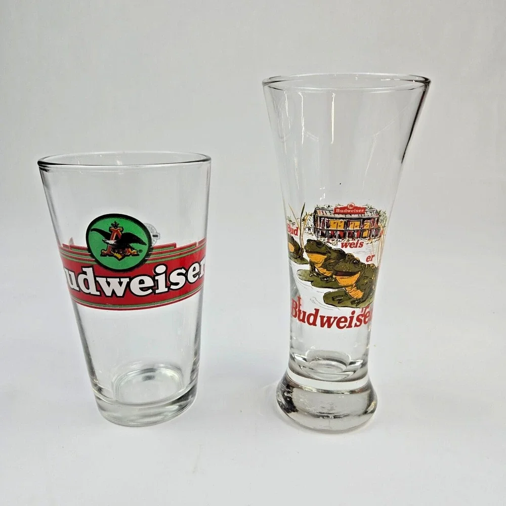 1989, 1996 Vintage Budweiser Holiday Clydesdales‎ & Frog Pilsner Beer Glasses